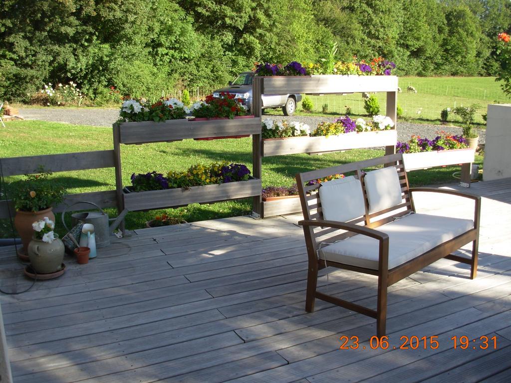 Le Jardin Des Pierres Brunes Saint-Jean-des-Ollieres Exterior photo